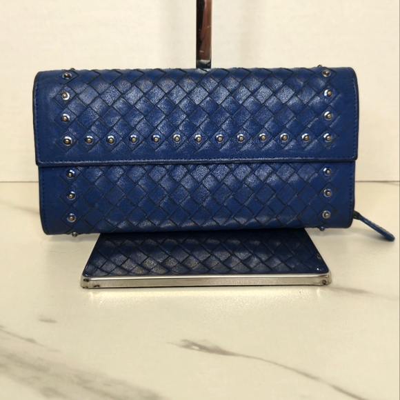 Bottega Veneta Intrecciato Studded Blue Leather Long Wallet with Box and Dustbag - Picture 4 of 15